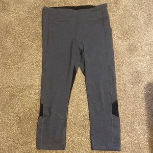 Lululemon cropped leggings.